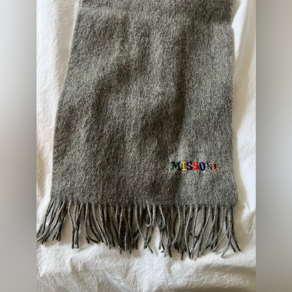 MISSONI Grey Wool Logo Scarf with fringe detail NWOT - Picture 2 of 4